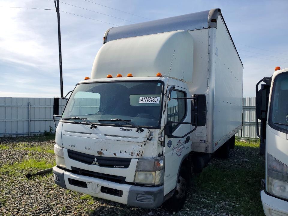 2016 Mitsubishi Fuso FEC92S Delivery Truck