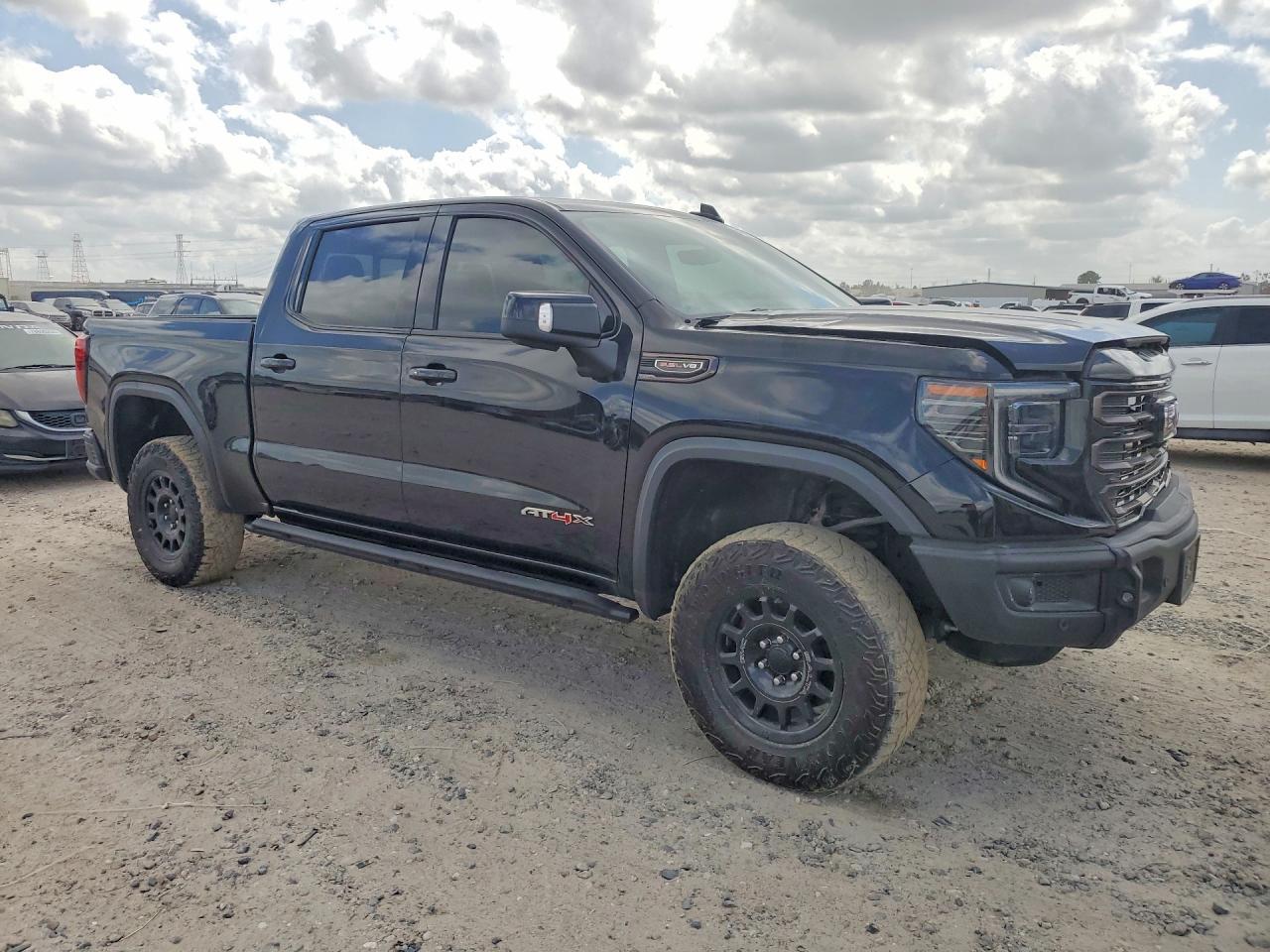 2024 GMC Sierra K1500 AT4X