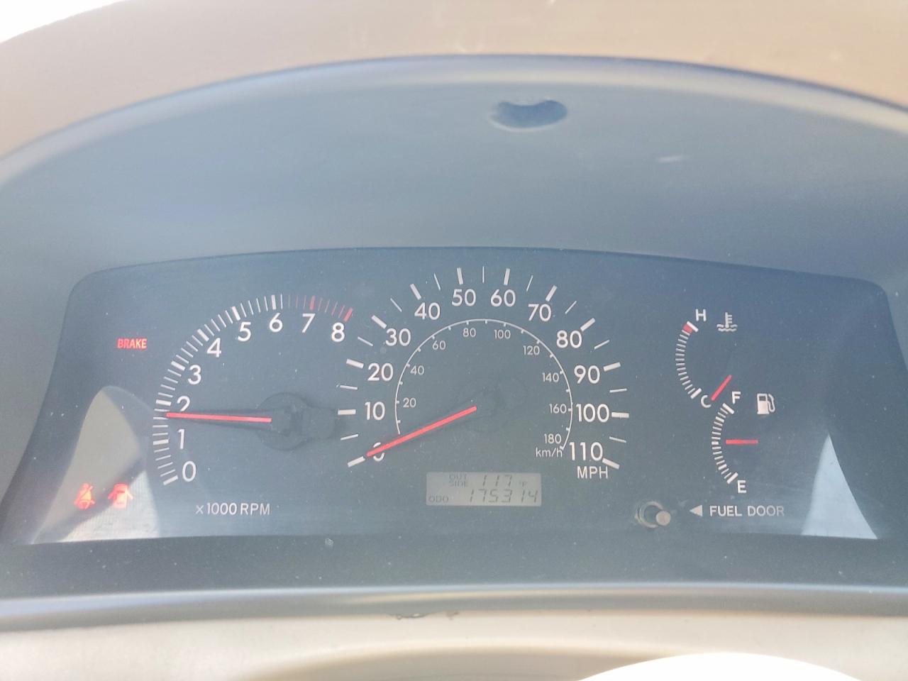 2005 Toyota Corolla le