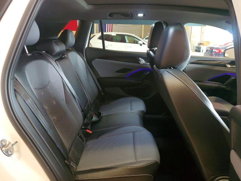 2025 Volkswagen Tiguan se R-line Black