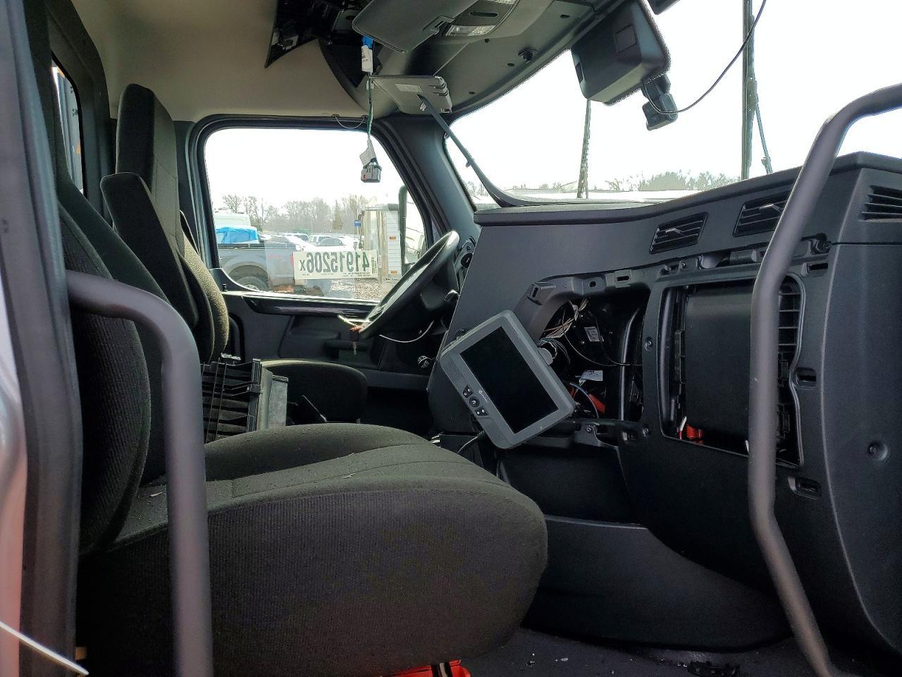 2026 Freigliner 2026 Freightliner Cascadia 126 Semi Truck