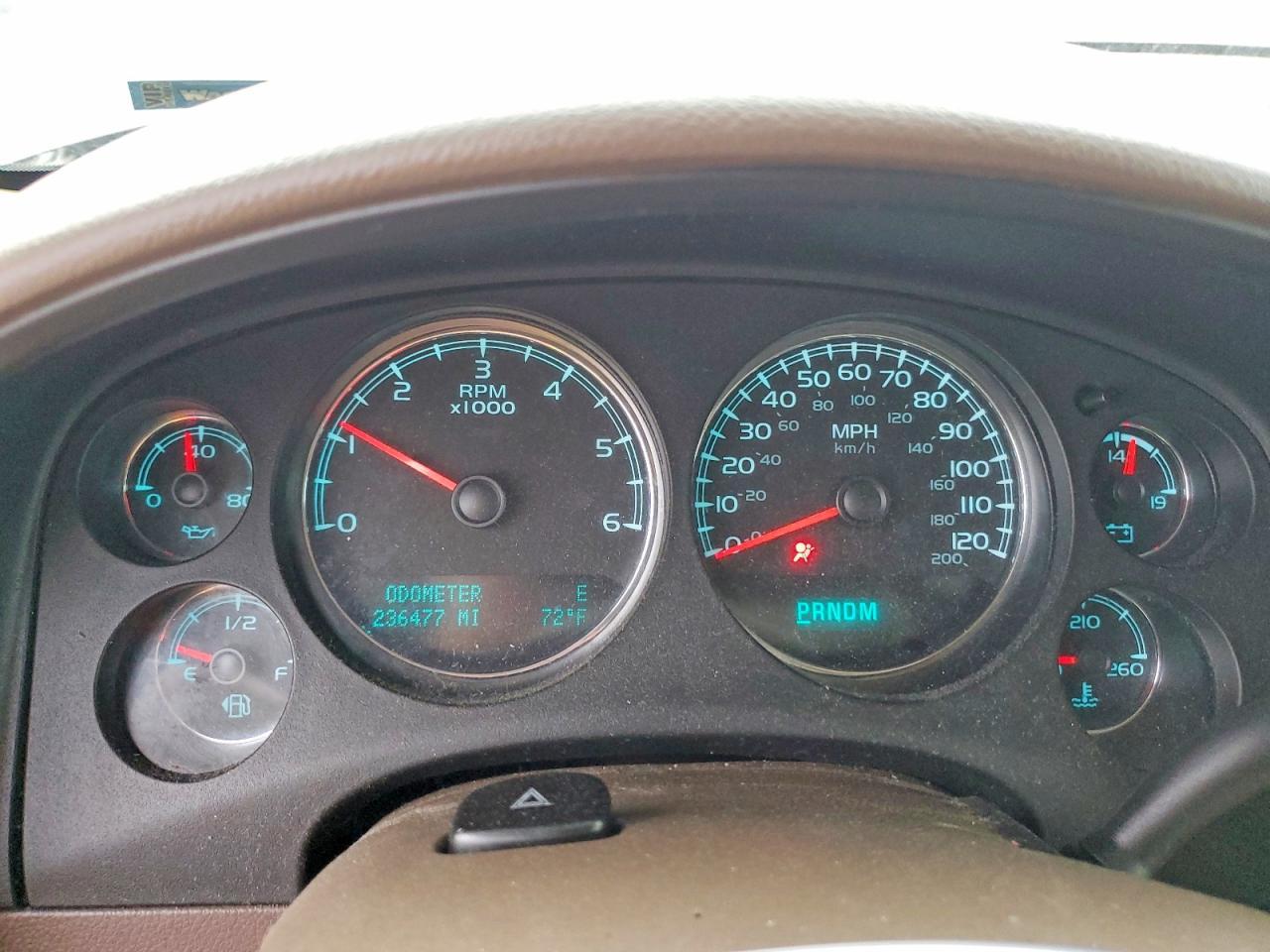 2012 Chevrolet Suburban C1500 ls