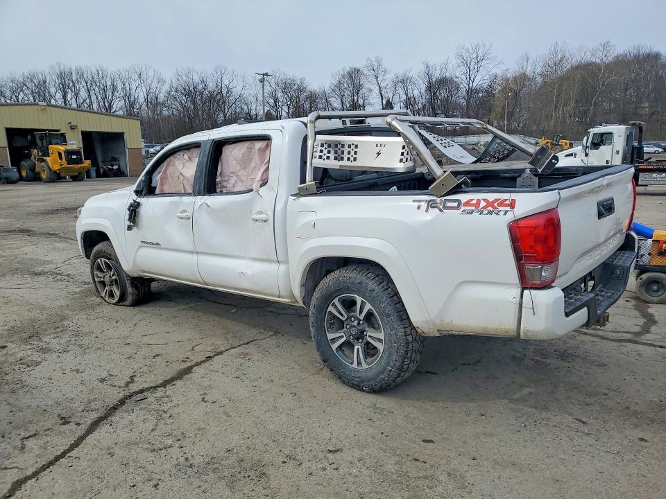 2016 Toyota Tacoma TRD Sport