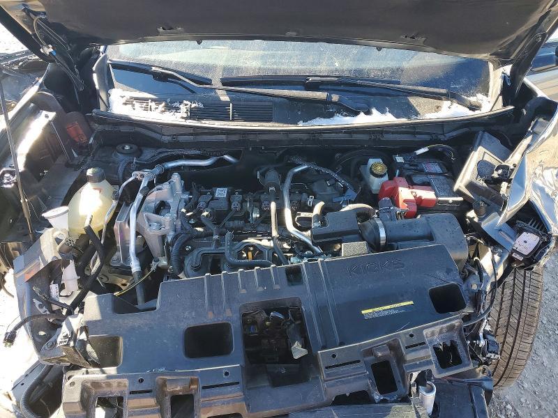 2025 Nissan Kicks sv