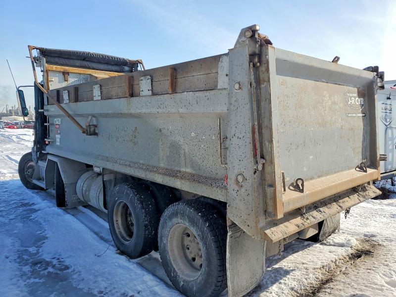 2013 Freigliner 2013 Freightliner 122SD-Truck Cab AND Chassis
