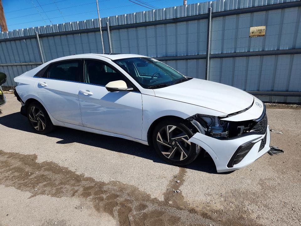 2024 Hyundai Elantra Limited