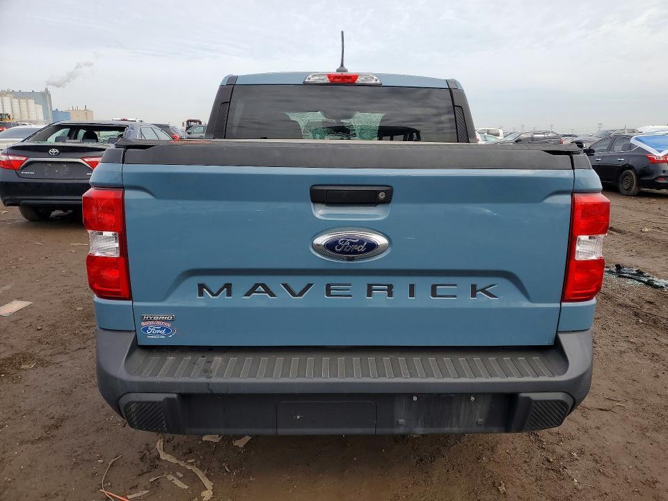 2022 Ford Maverick XL