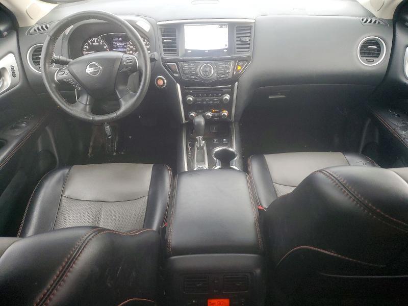 2020 Nissan Pathfinder sl