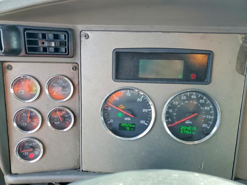 2013 Kenworth T370 BOX Truck
