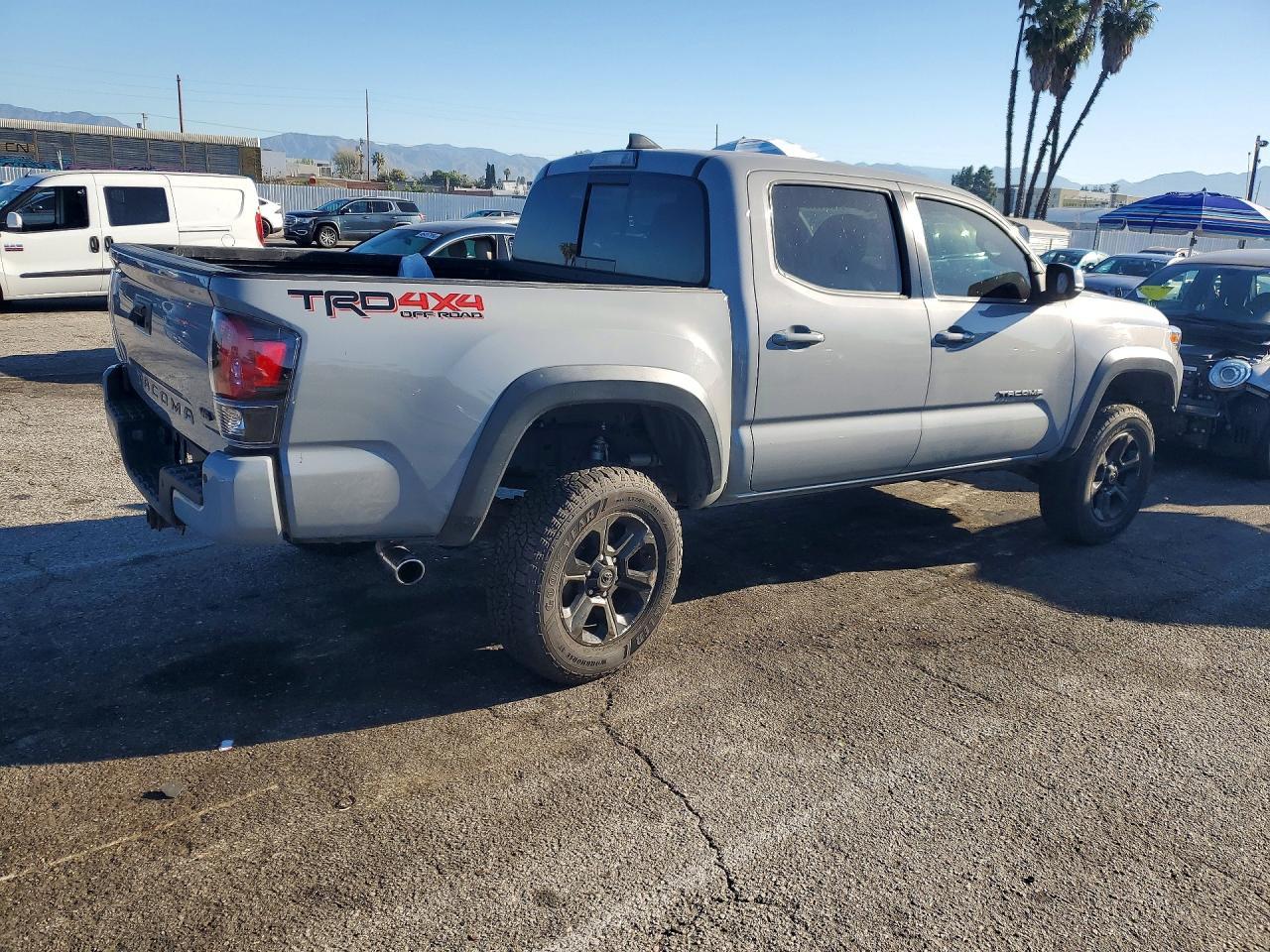 2018 Toyota Tacoma TRD OFF-Road