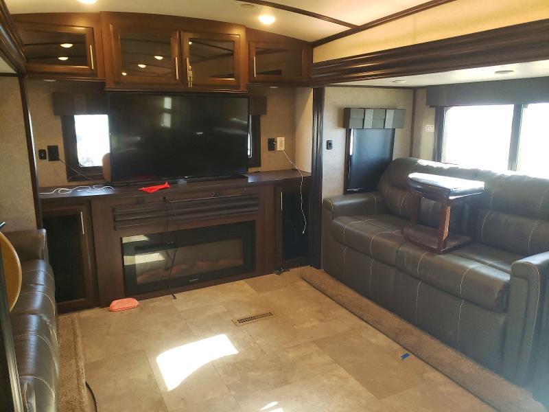 2018 Jayco North Poin-toy Hauler Camper