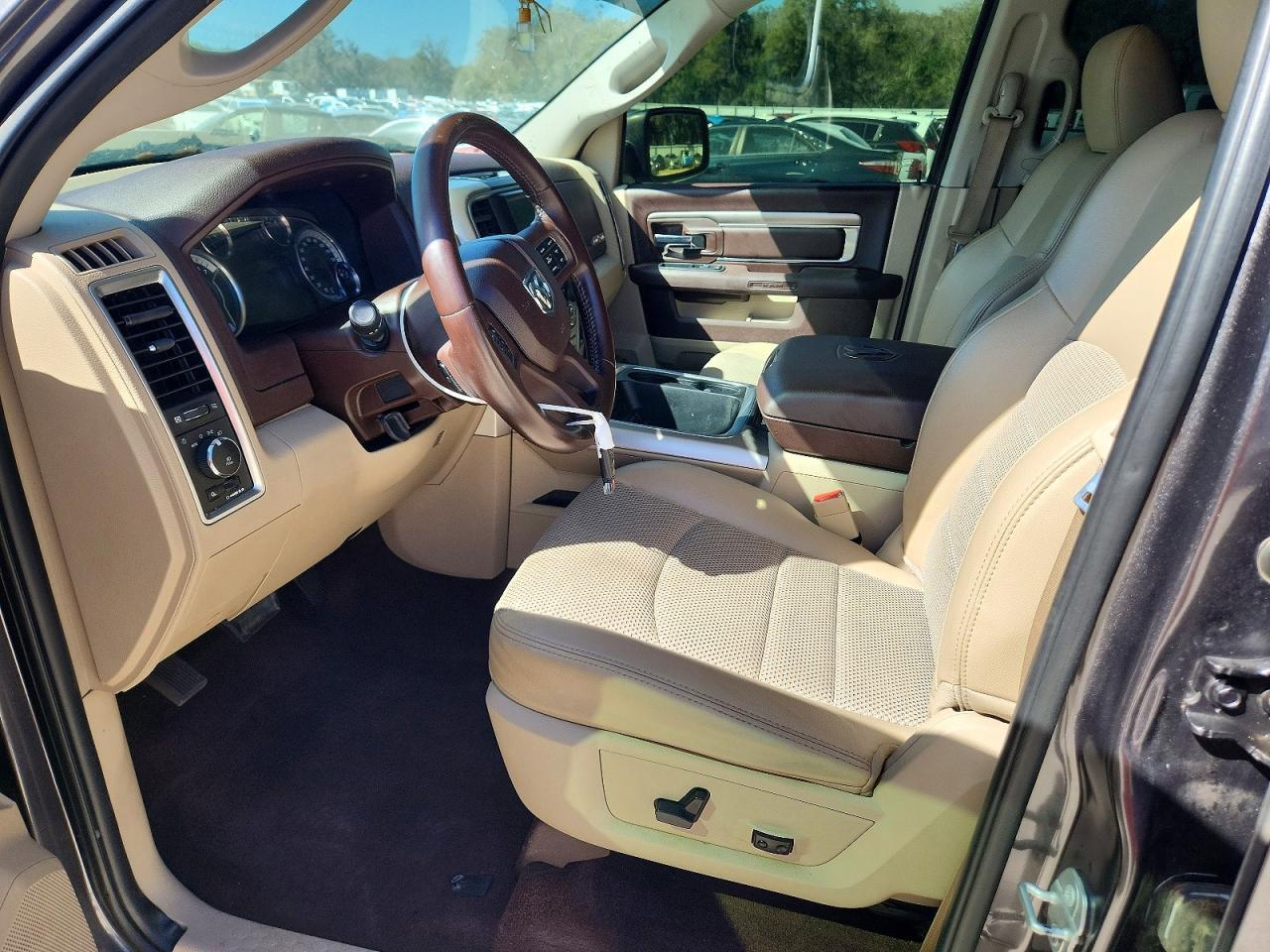 2018 Dodge RAM 1500 SLT