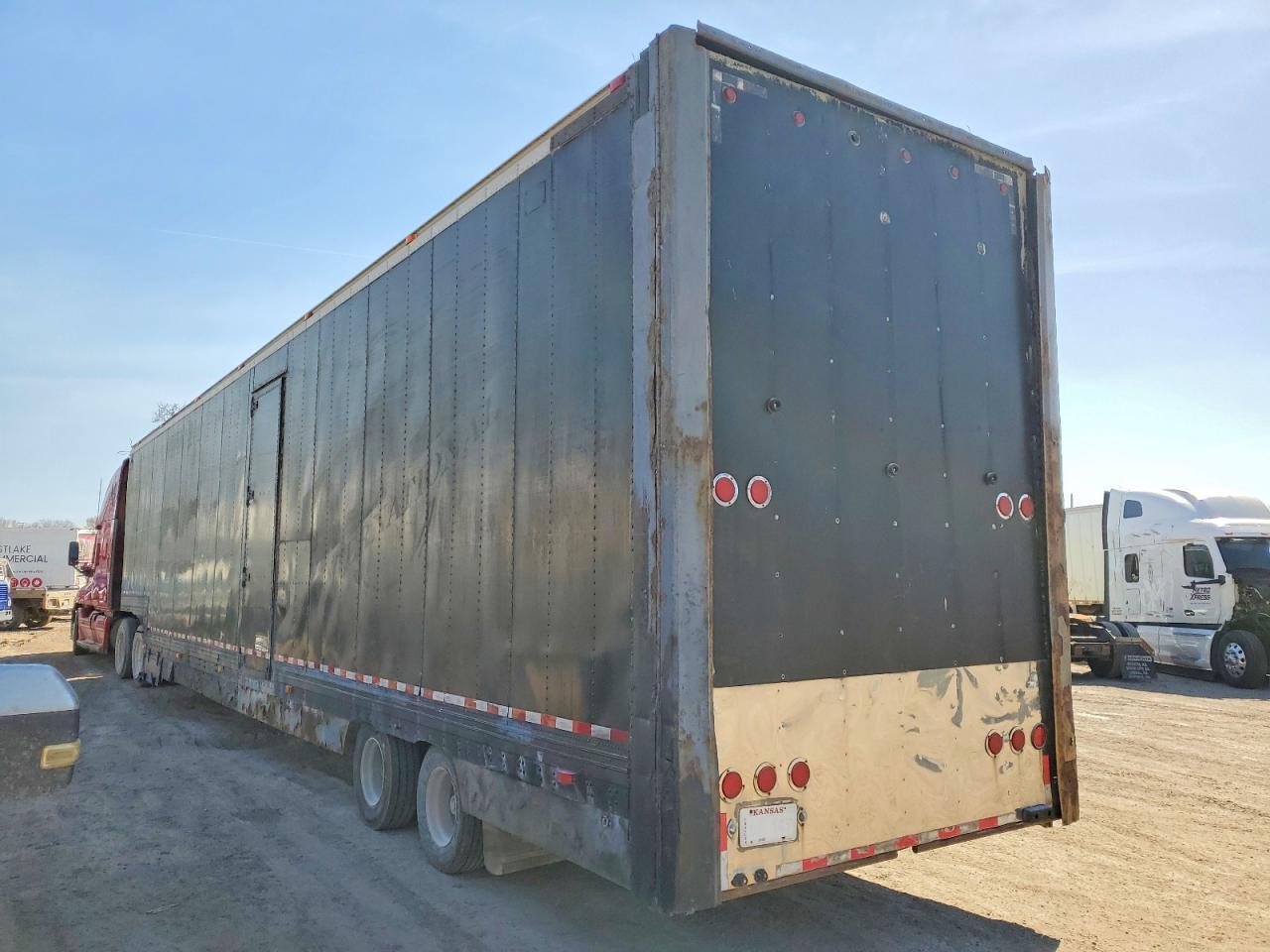 1991 Kentucky Furniture Enclosed Car Carrier