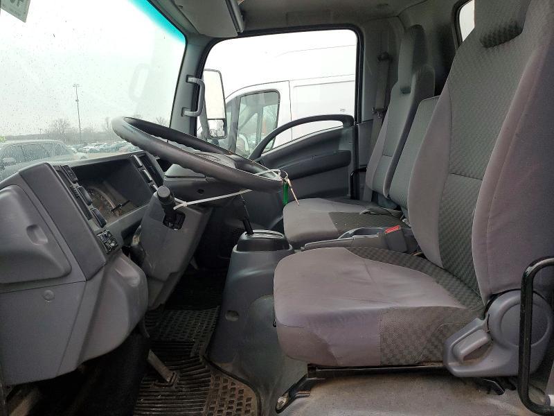2014 Isuzu NPR BOX Truck
