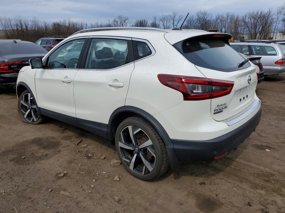 2022 Nissan Rogue Sport sl
