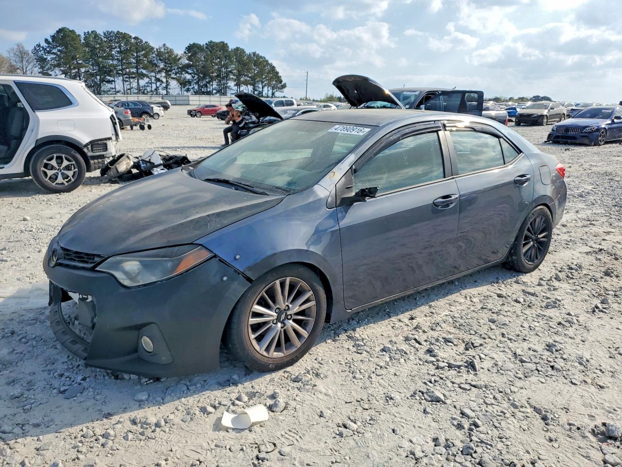 2015 Toyota Corolla le Plus