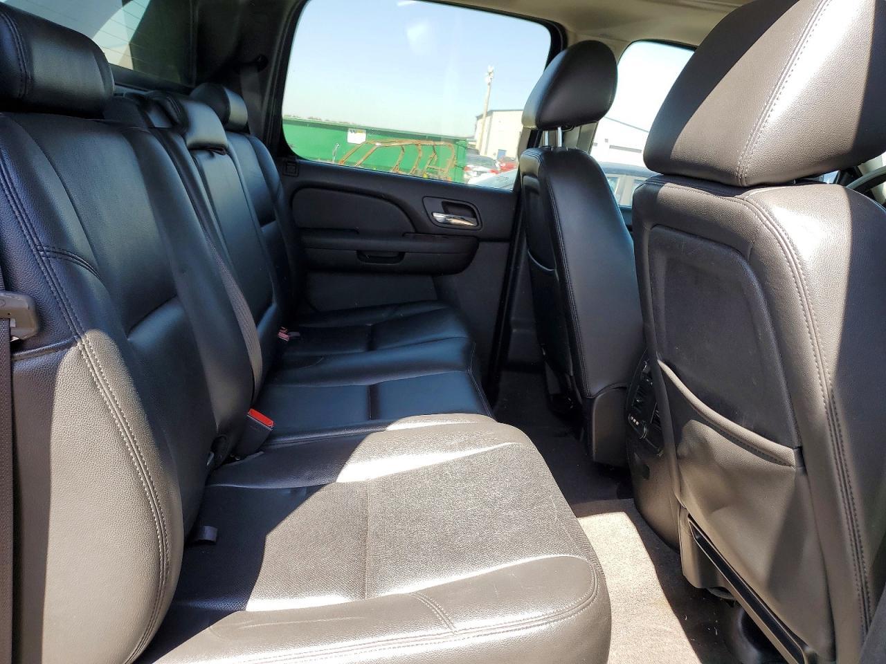 2013 Chevrolet Avalanche LTZ