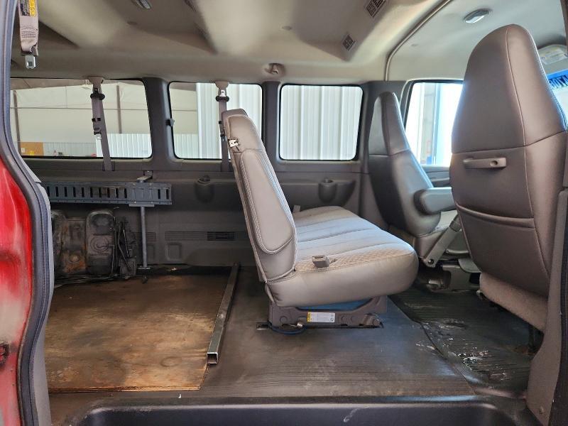 2004 Chev Express G3500