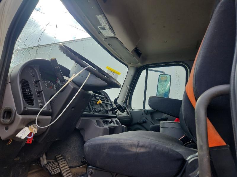 2020 Freigliner 2020 Freightliner Business Class M2 Flatbed Truck