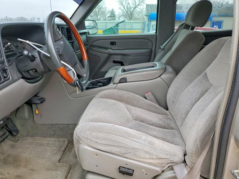 2004 Chevrolet Tahoe C1500