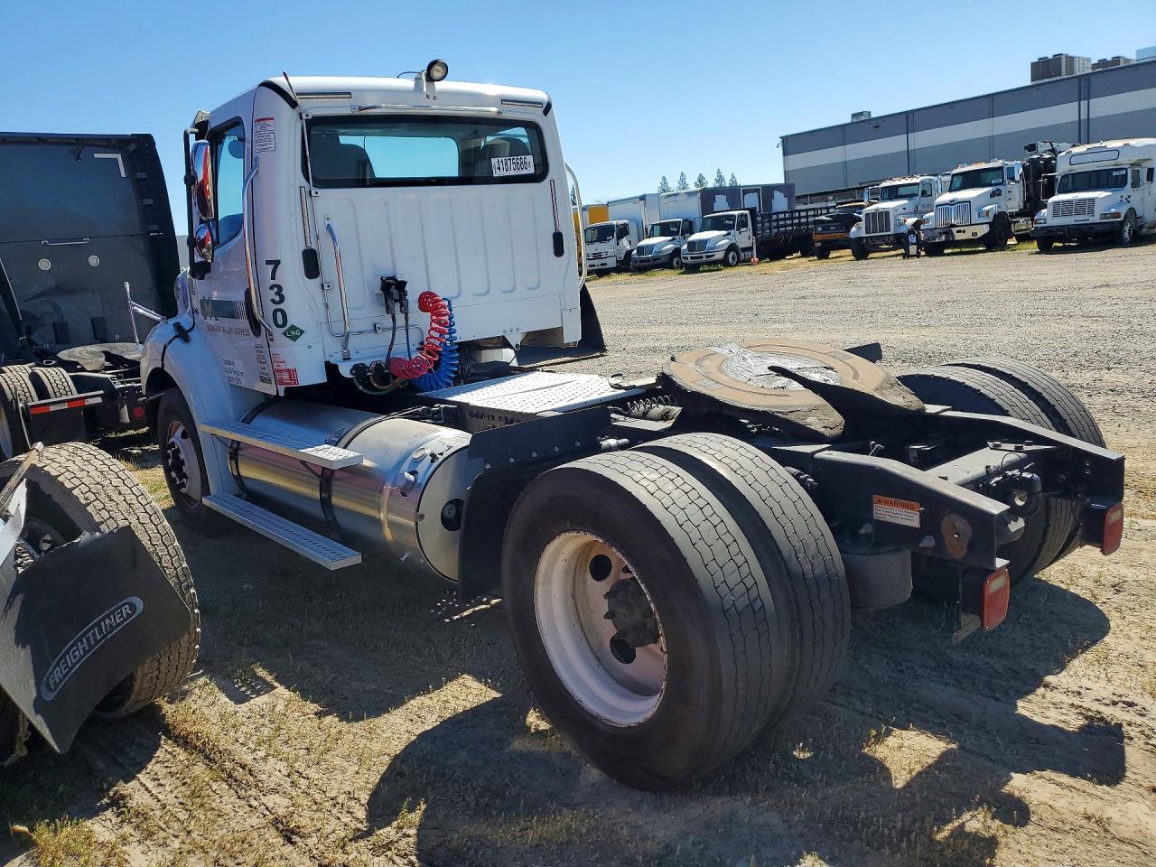 2019 Freightliner Business Class M2 Semi Truck