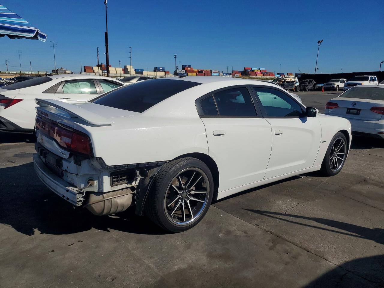 2013 Dodge Charger r