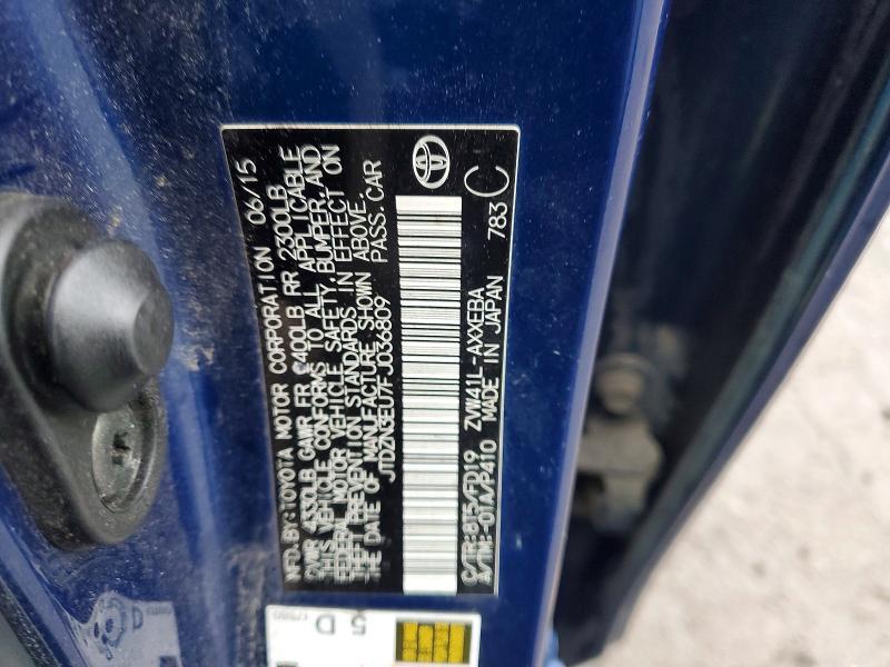 2015 Toyota Prius v Three