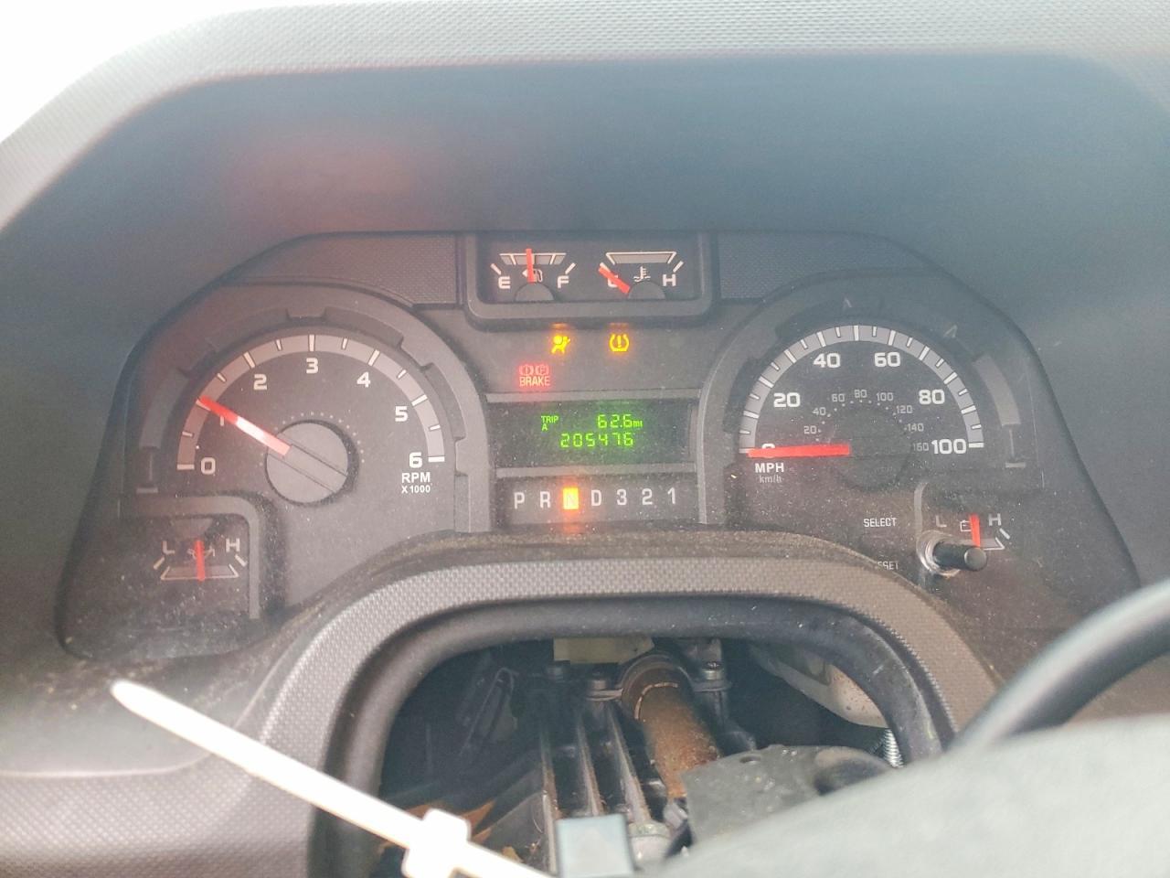 2016 Ford Econoline E350 Super Duty Cutaway Van