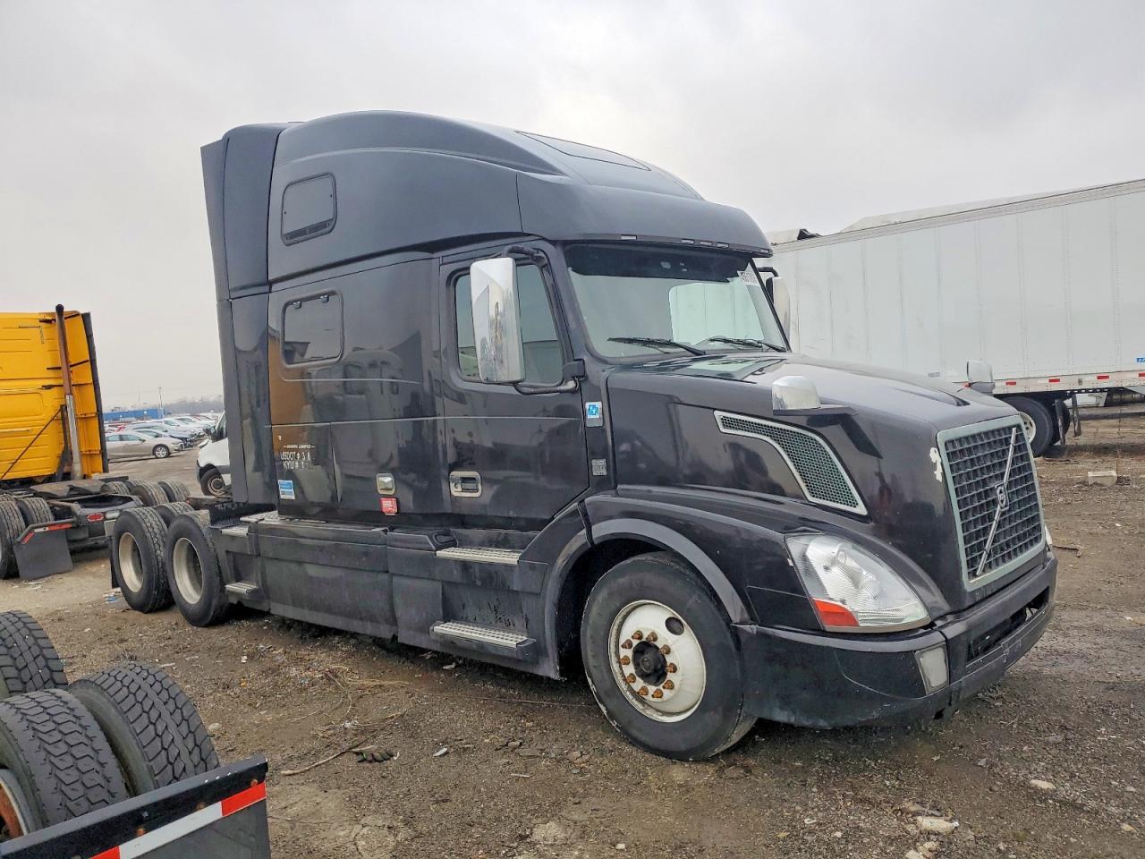 2016 Volvo VNL Semi Truck