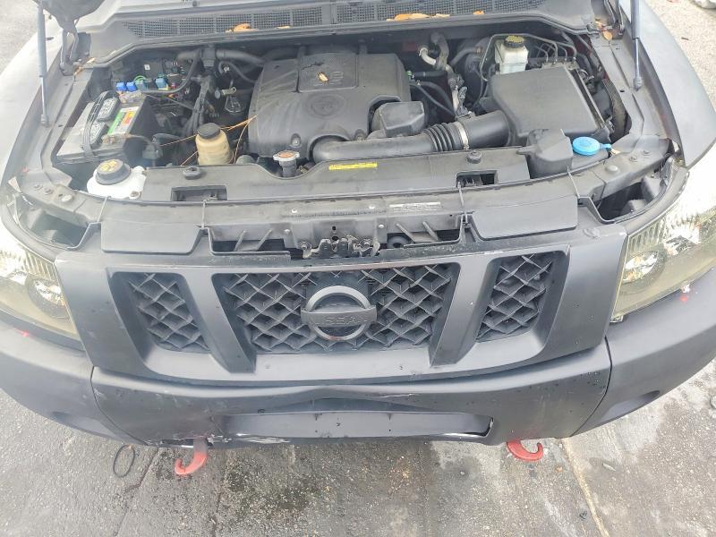2010 Nissan Titan SE