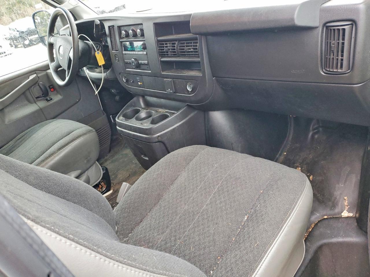 2021 GMC Savana 2500 Cargo Utility / Service Van