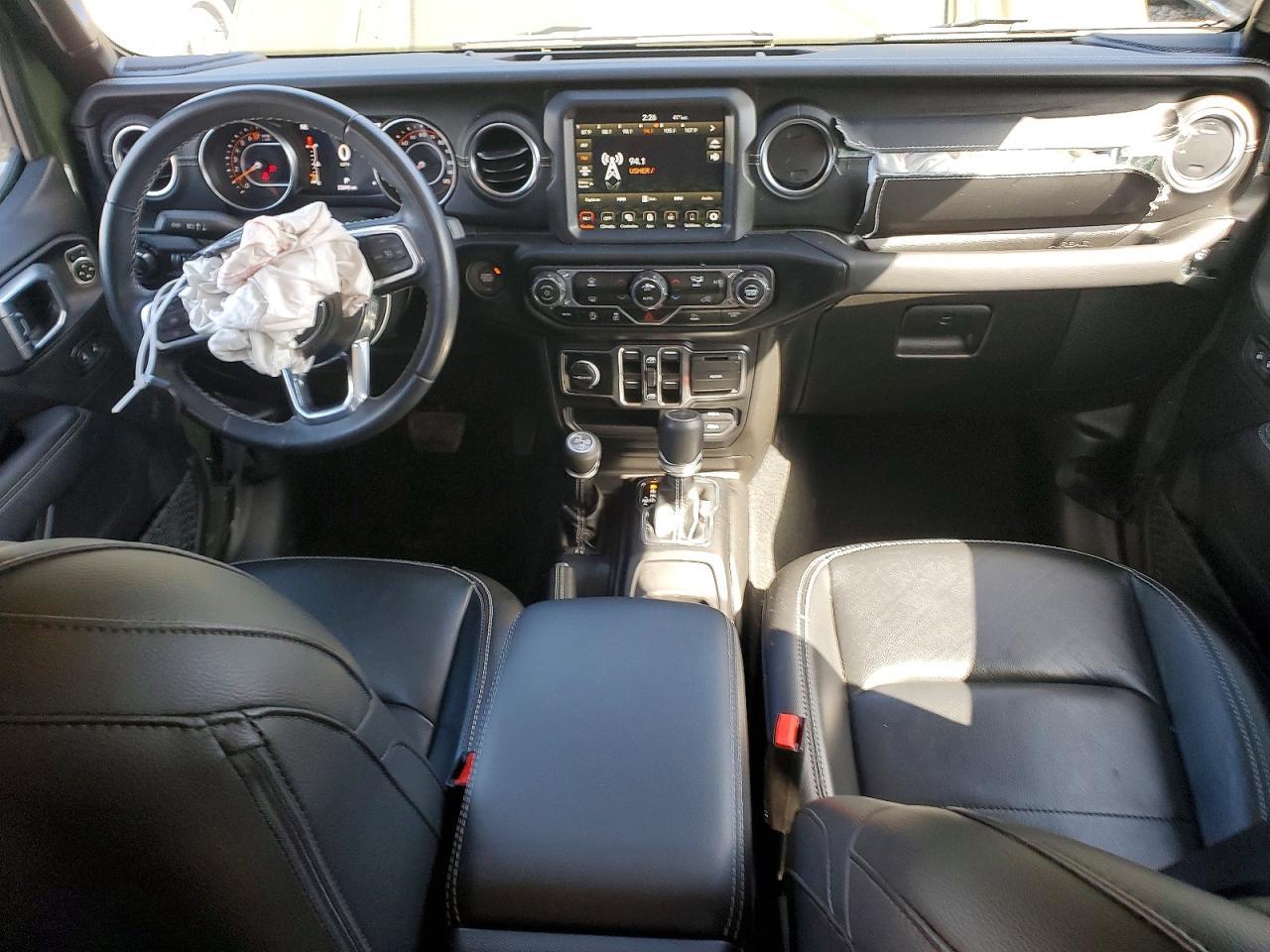 2022 Jeep Gladiator Overland