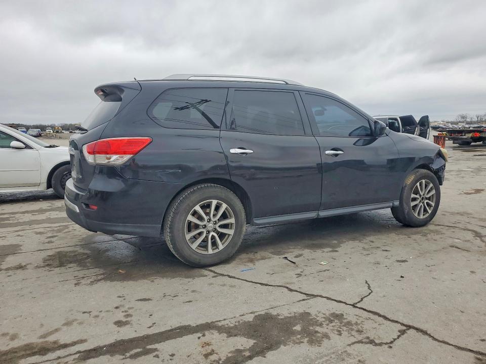 2015 Nissan Pathfinder sv