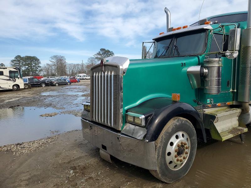 2006 Kenworth W990 Semi Truck