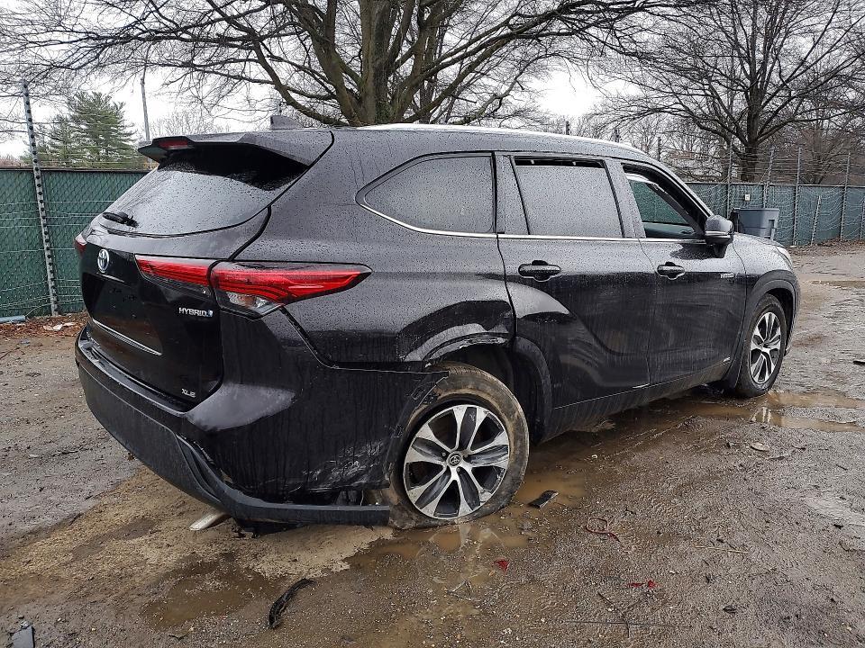 2020 Toyota Highlander Hybrid xle