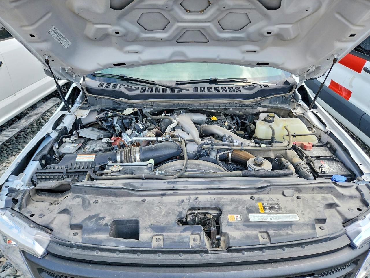 2025 Ford F350 Super Duty Truck Cab AND Chassis