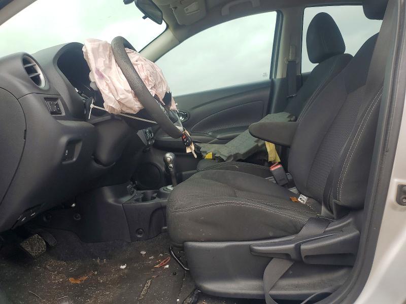 2017 Nissan Versa 1.6 sv