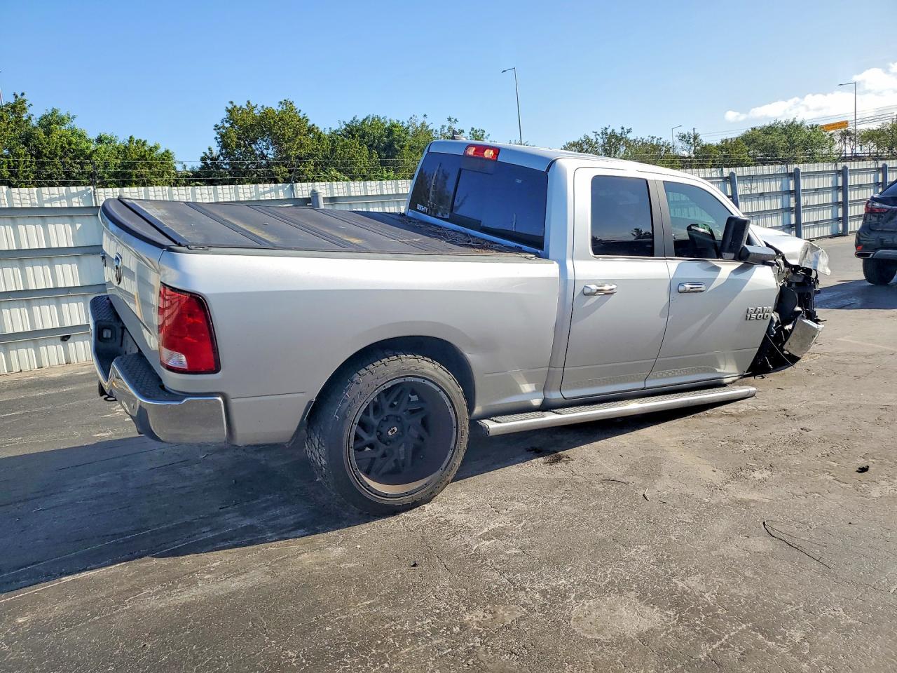 2018 Dodge RAM 1500 SLT
