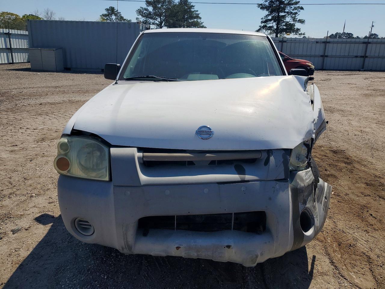 2002 Nissan Frontier Standard