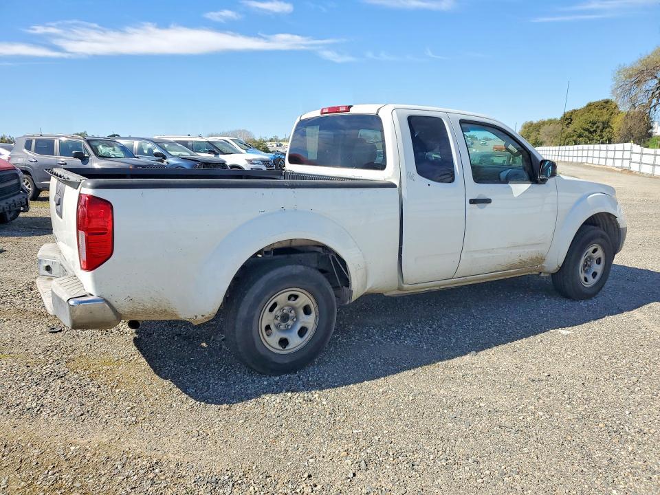 2016 Nissan Frontier S
