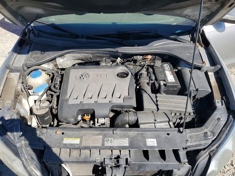 2012 Volkswagen Passat se