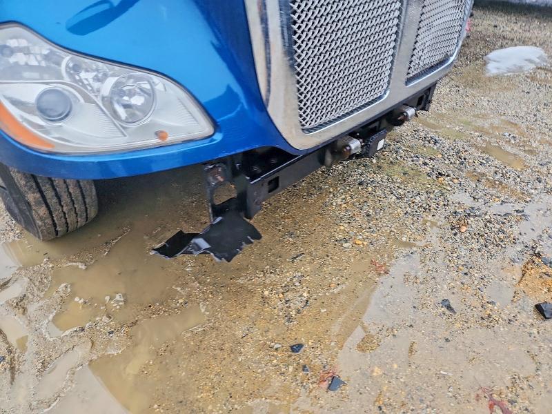 2019 Kenworth T680 Semi Truck