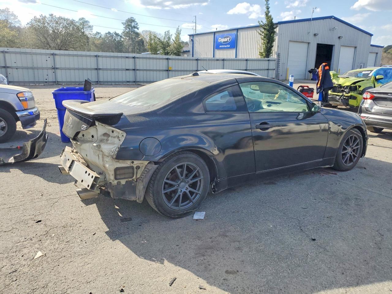 2003 Infiniti G35 Base