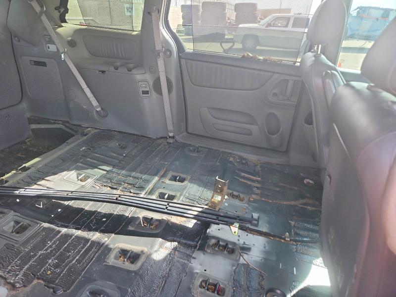 2004 Toyota Sienna xle