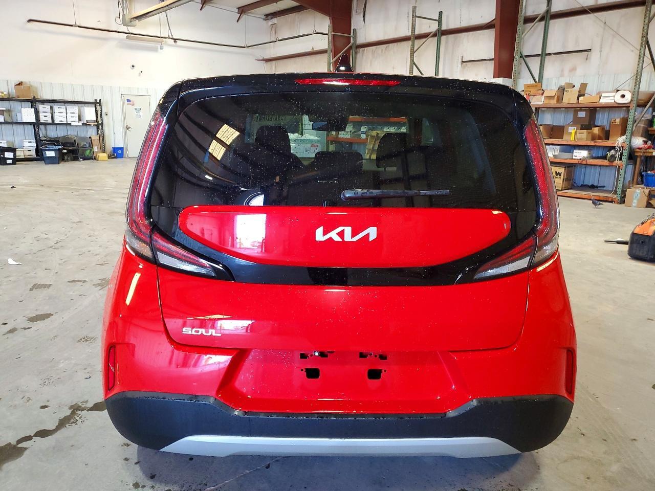 2025 KIA Soul lx