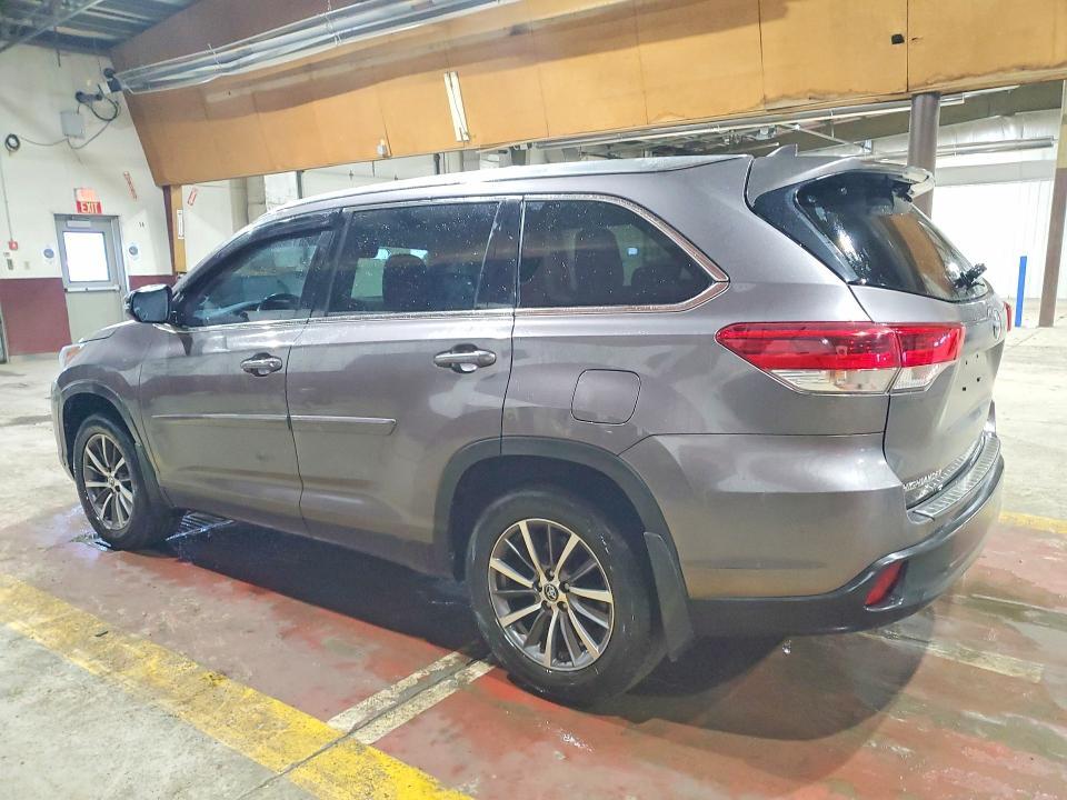 2019 Toyota Highlander xle