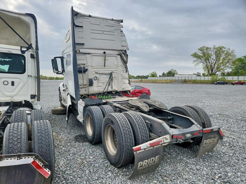 2020 Volvo VN VNL