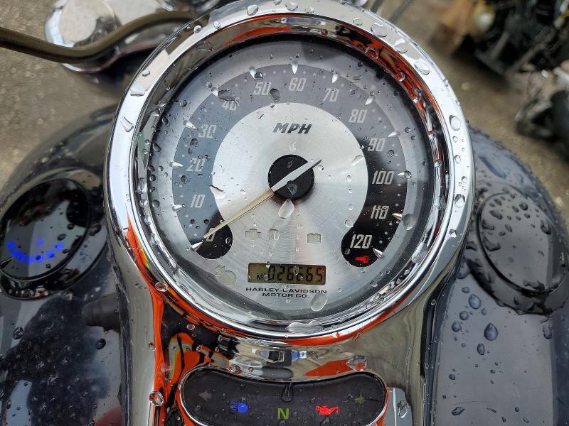 2004 Harley-Davidson FXSTDSE2