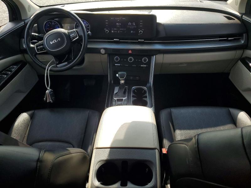 2022 KIA Carnival lx