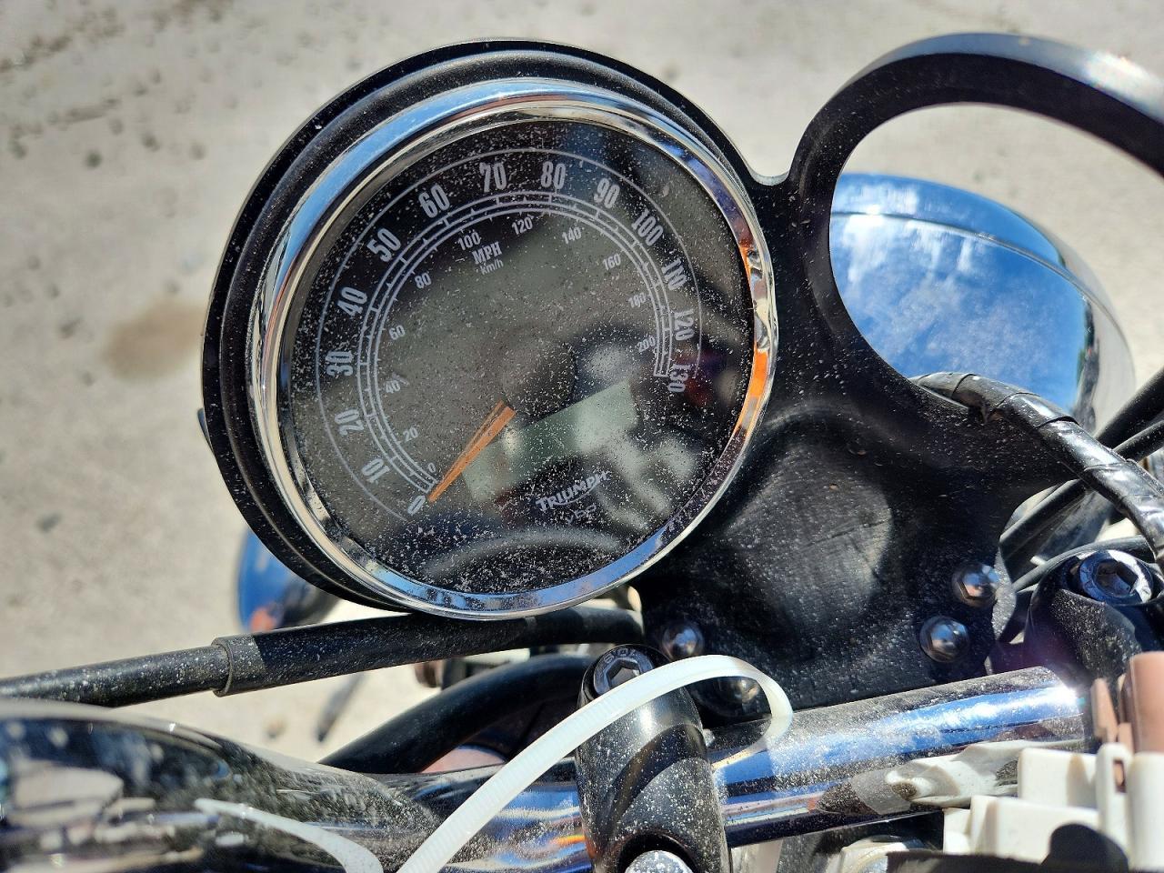 2011 Trum Bonneville